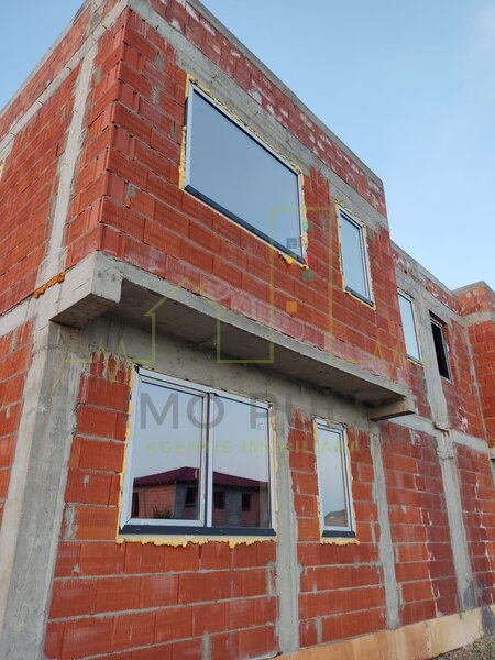 Timis  1/2 duplex in Sacalaz, cu regim de inaltime Parter + Etaj