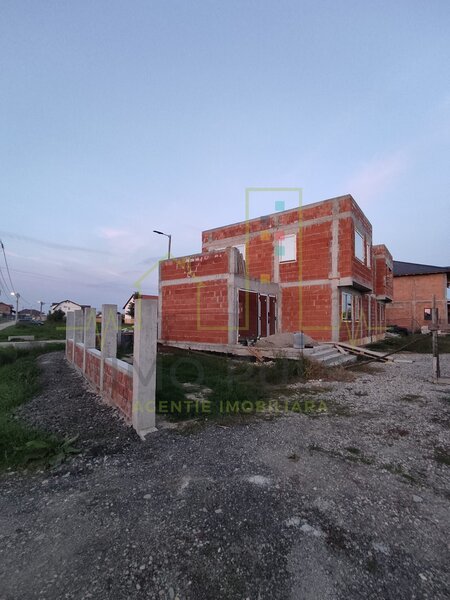 Timis  1/2 duplex in Sacalaz, cu regim de inaltime Parter + Etaj